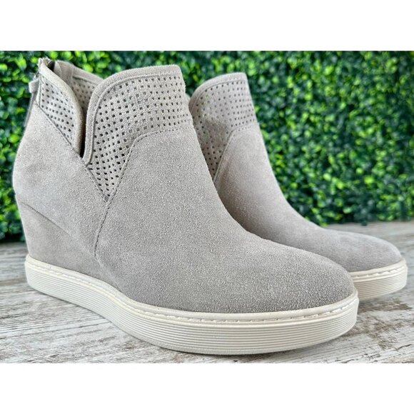SOFFT Seabrook Wedge Bootie Women’s 8 Gray Italian Suede Perforated NWOB Chic - Picture 4 of 13